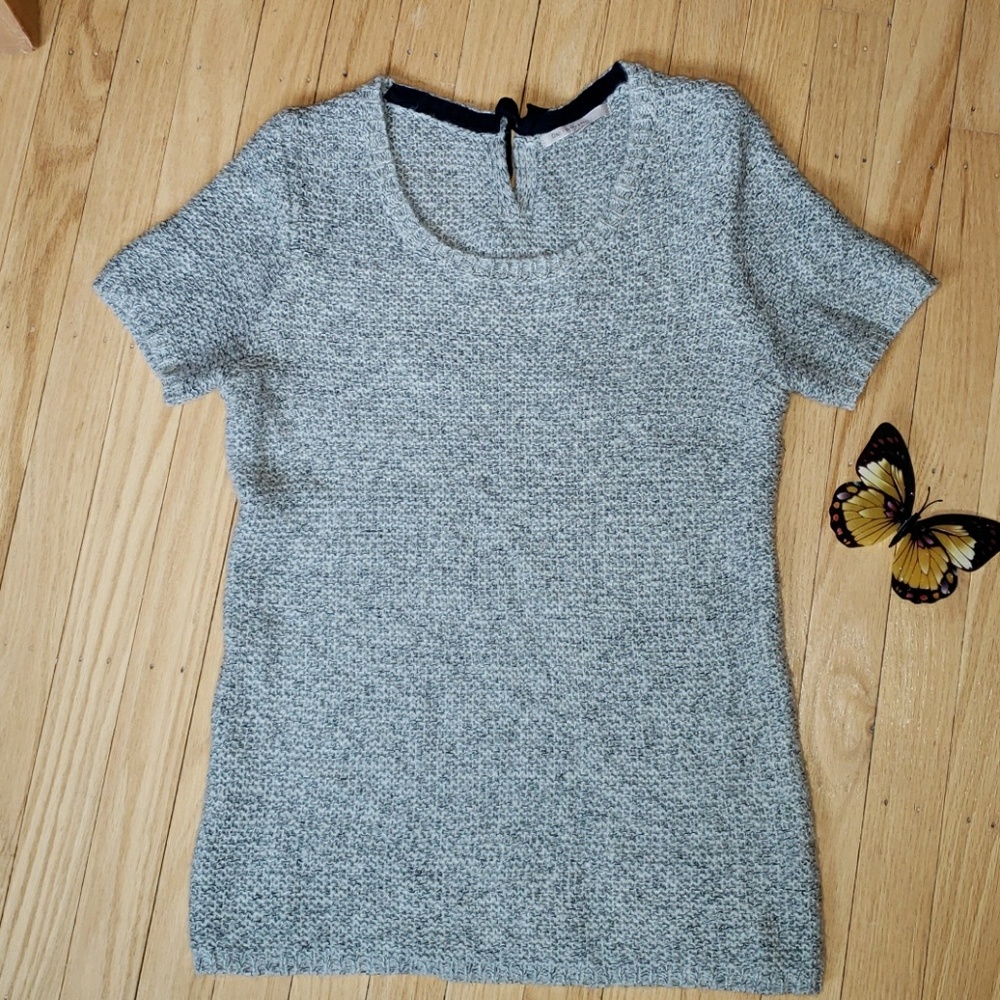 GAP Gray Short Sleeve Sweater, Size Extra Small